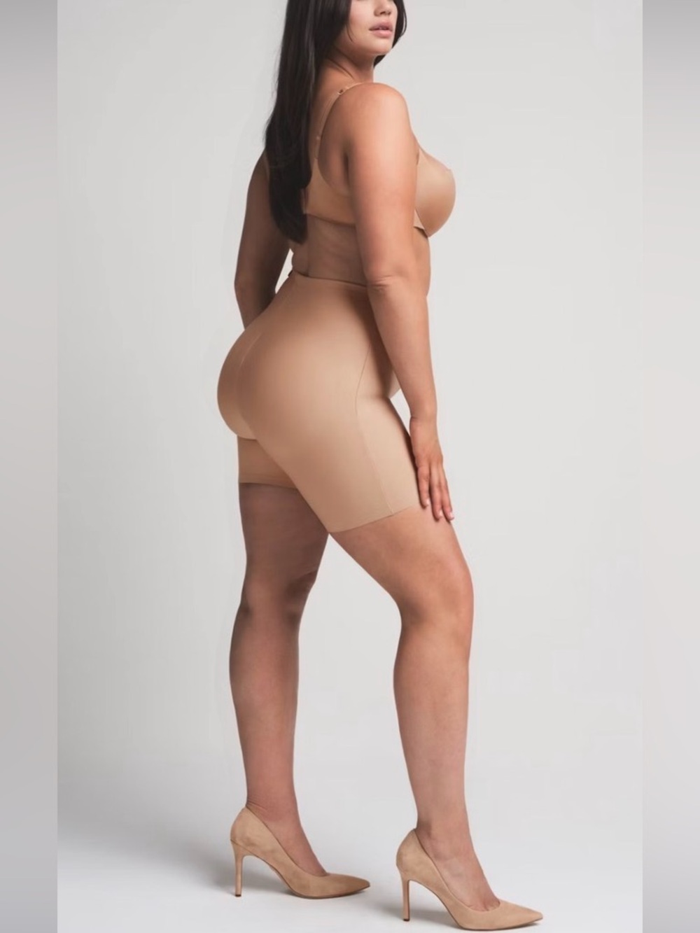 NWTs SKIMS Butt Enhancing Padded Shorts in Clay Size XL